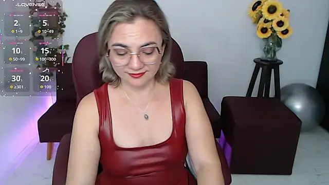 Snapshot of Ghada_milf chatting on 05.09.26 Ghada milf online show from 05.09.26