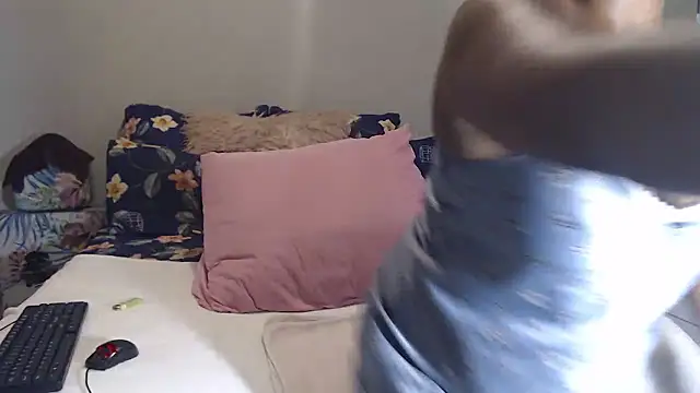 Amberbela online show from 01.18.26