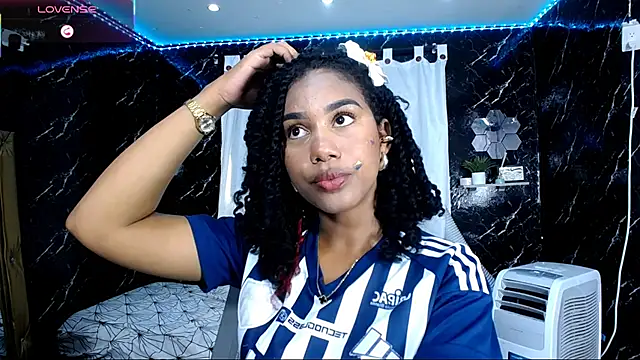 Hillary queen online show from 09.29.25