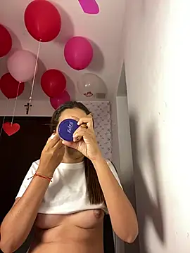 Snapshot of Penelope-Hot chatting on 02.15.25 Penelope-Hot online show from 02.15.25