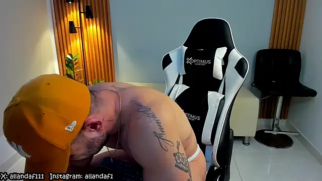 dafboy1 online show from 01.28.25