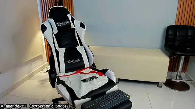 dafboy1 online show from 02.17.25