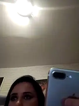 AdelinaJude online show from 01.18.25