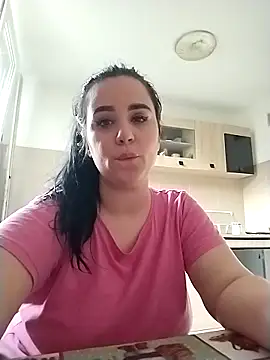 AdelinaJude online show from 04.16.26