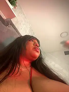 Snapshot of ailynBlaze chatting on 02.17.25 ailynBlaze online show from 02.17.25