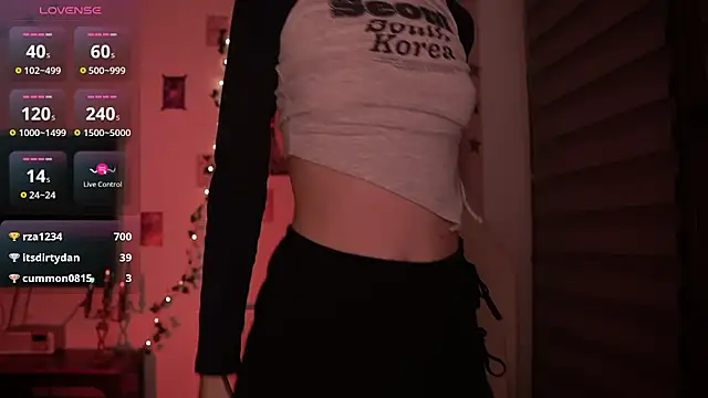 Snapshot of juliapie chatting on 12.08.24 juliapie online show from 12.08.24