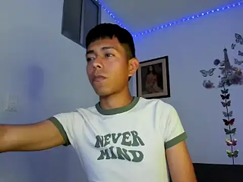 Snapshot of horny_pair chatting on 04.04.26 horny pair online show from 04.04.26