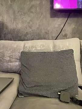 AbyThompson online show from 03.11.25