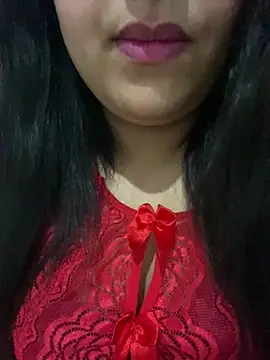 Snapshot of yassminsexy22 chatting on 01.13.25 yassminsexy22 online show from 01.13.25