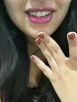 Snapshot of yassminsexy22 chatting on 01.20.25 yassminsexy22 online show from 01.20.25