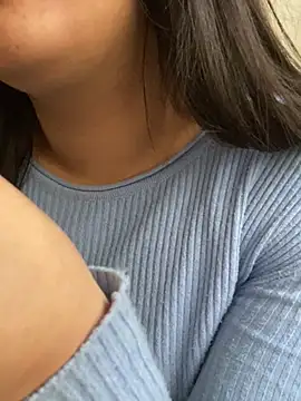 Snapshot of yassminsexy22 chatting on 02.06.25 yassminsexy22 online show from 02.06.25