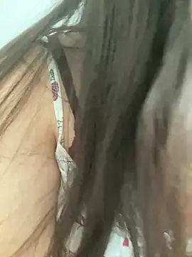 Snapshot of yassminsexy22 chatting on 02.25.25 yassminsexy22 online show from 02.25.25