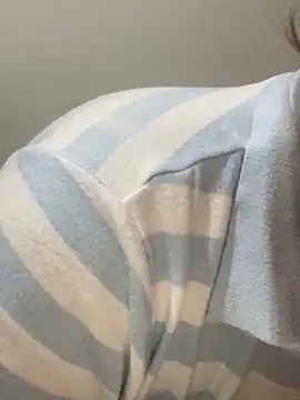 Snapshot of yassminsexy22 chatting on 02.25.26 yassminsexy22 online show from 02.25.26