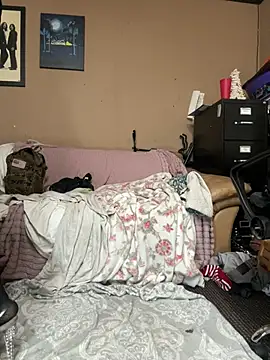 UtopianMisfit1 online show from 02.14.26