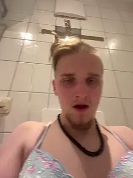 Michaela1222 online show from 04.13.26