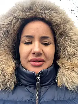 Snapshot of beautydiamond chatting on 01.16.25 beautydiamond online show from 01.16.25