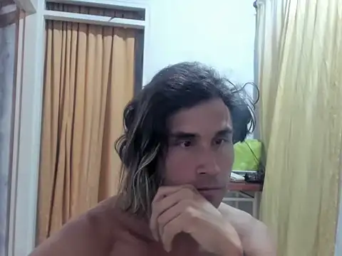 SophiaLevis online show from 10.05.25