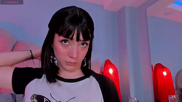 sweeet peach online show from 10.14.25