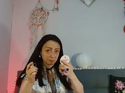 catalinamommyx online show from 02.28.25