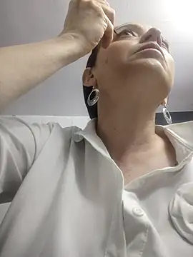 catalinamommyx online show from 10.01.25