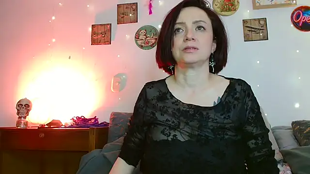 Snapshot of catalinamommyx chatting on 06.29.26 catalinamommyx online show from 06.29.26