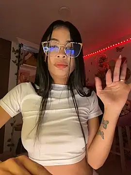 lina pink online show from 02.12.25