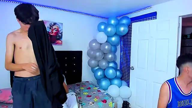 Alexander and Xiao online show from 03.11.25