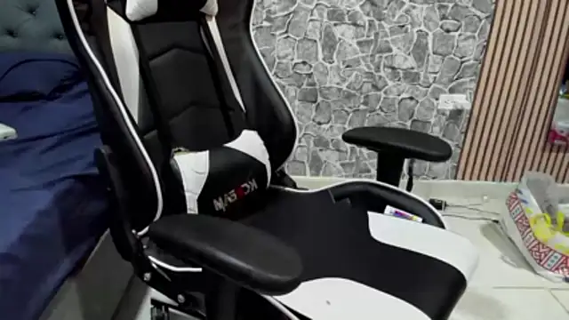 chriss jones1 online show from 02.07.26