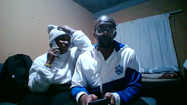 Snapshot of Sgeme325is chatting on 04.24.26 Sgeme325is online show from 04.24.26