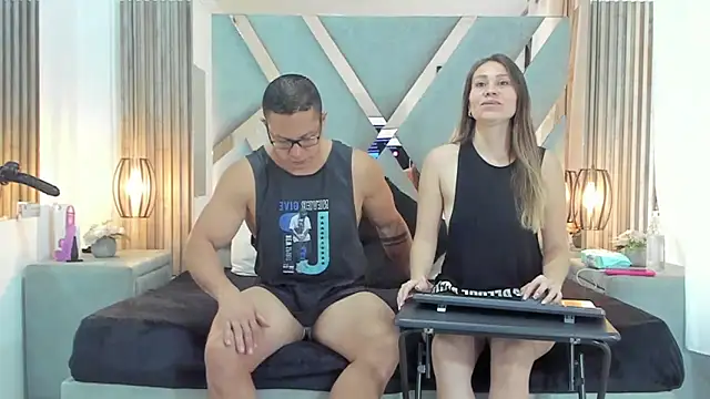 SaraANDjhony online show from 01.28.25