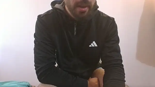 Snapshot of Turkboy_17 chatting on 03.09.25 Turkboy 17 online show from 03.09.25