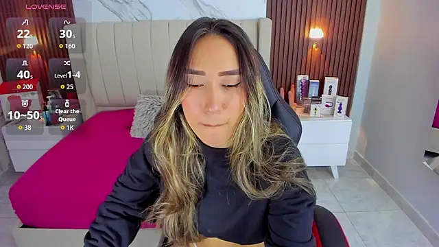 CAMILAGRAY online show from 10.28.25