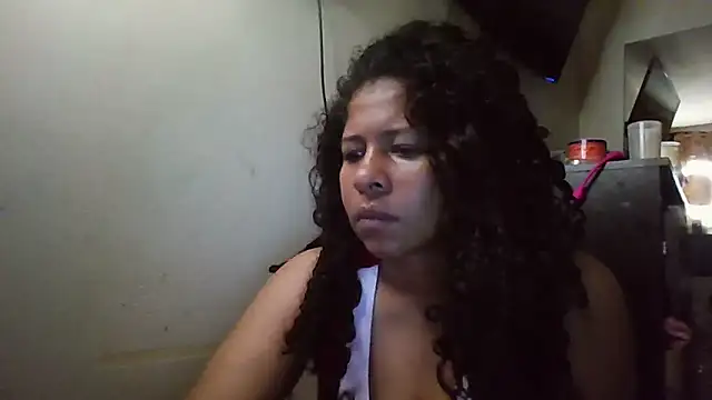 Snapshot of Ivon-09 chatting on 11.23.25 Ivon-09 online show from 11.23.25