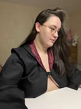 Snapshot of hungry1bunny chatting on 01.09.25 hungry1bunny online show from 01.09.25