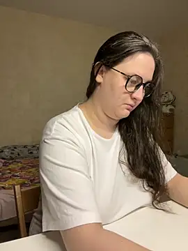 Snapshot of hungry1bunny chatting on 09.21.25 hungry1bunny online show from 09.21.25