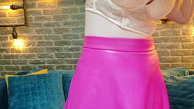 Snapshot of LisaCaprice chatting on 01.17.26 LisaCaprice online show from 01.17.26