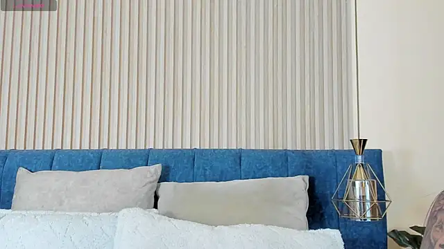 Snapshot of kathecute__ chatting on 10.25.25 kathecute online show from 10.25.25