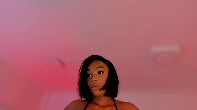 Snapshot of ChaynnaCooper chatting on 11.29.25 ChaynnaCooper online show from 11.29.25