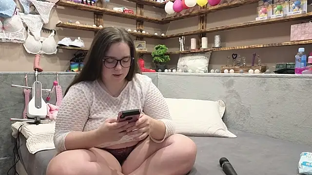 Kimberly-Caprice online show from 02.23.25