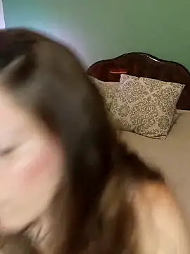 SofiEstevez online show from 09.21.25