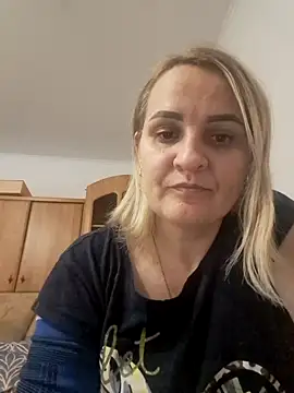 Snapshot of Malichkaanna30 chatting on 12.16.24 Malichkaanna30 online show from 12.16.24