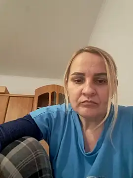 Snapshot of Malichkaanna30 chatting on 12.20.24 Malichkaanna30 online show from 12.20.24