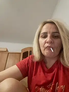 Snapshot of Malichkaanna30 chatting on 12.20.24 Malichkaanna30 online show from 12.20.24