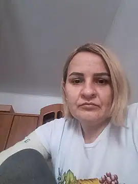 Snapshot of Malichkaanna30 chatting on 01.05.25 Malichkaanna30 online show from 01.05.25