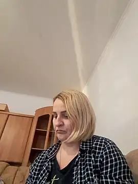 Snapshot of Malichkaanna30 chatting on 01.18.25 Malichkaanna30 online show from 01.18.25