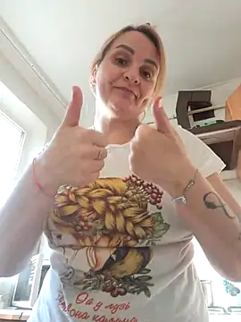 Snapshot of Malichkaanna30 chatting on 02.09.25 Malichkaanna30 online show from 02.09.25