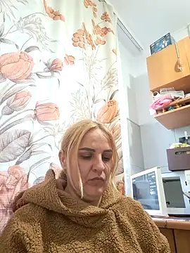 Snapshot of Malichkaanna30 chatting on 10.23.25 Malichkaanna30 online show from 10.23.25