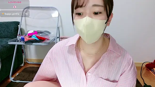 Snapshot of Rio_chan_ chatting on 04.23.26 Rio chan online show from 04.23.26
