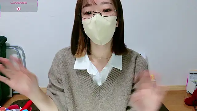 Snapshot of Rio_chan_ chatting on 05.03.26 Rio chan online show from 05.03.26