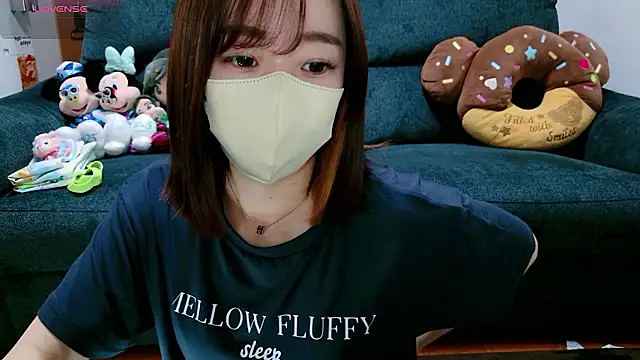 Snapshot of Rio_chan_ chatting on 05.21.26 Rio chan online show from 05.21.26